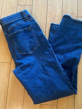 Wit & Wisdom High waisted stretch jeans frayed hem size 6